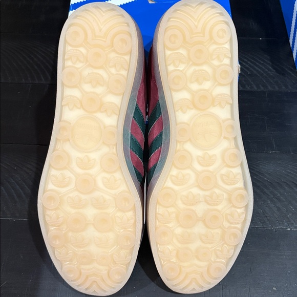 Adidas Gazelle Indoor Sneaker (Men)
Shadow Red/Green/White - Picture 5 of 6